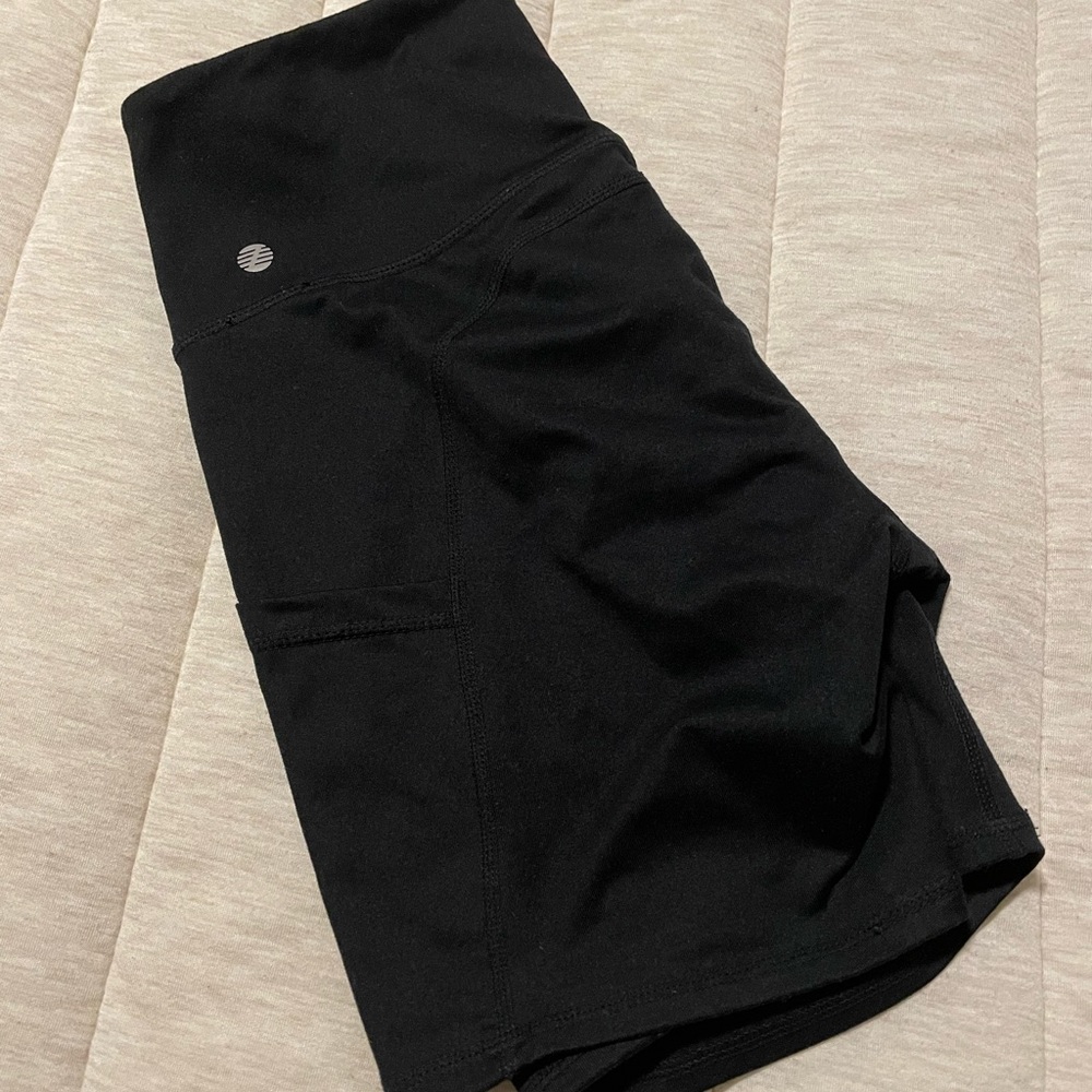 Zella Live In High Waist Pocket Bike Shorts